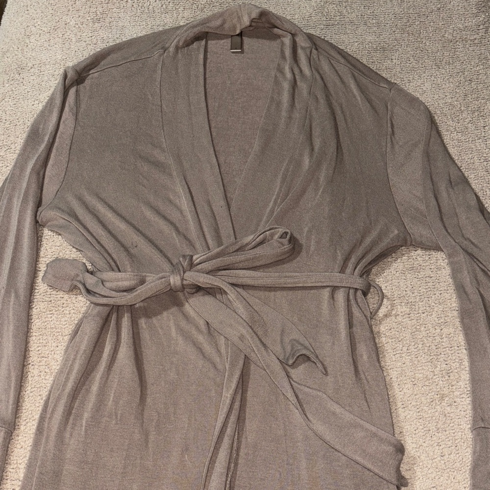 SKIMS Soft Gray Women's Robe